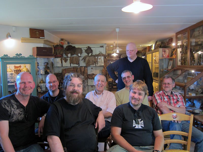 The Dutch/Belgium pipe-smoker group in the museum of Vincent Manil